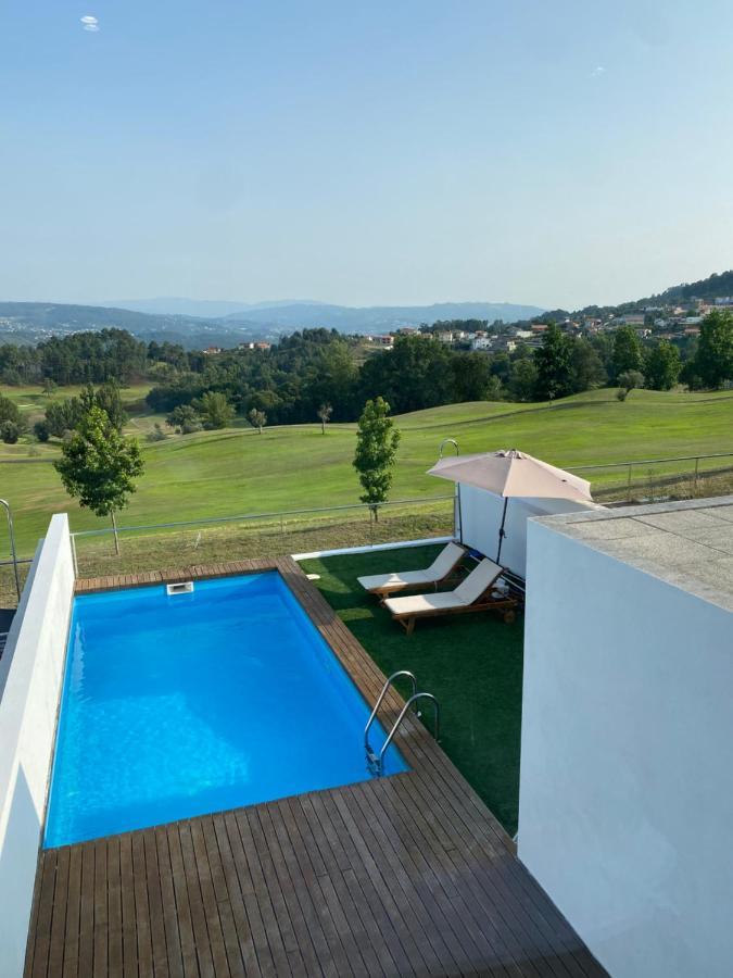Moradia - Golfe *